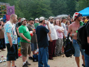 nlqpcampcrew06.jpg